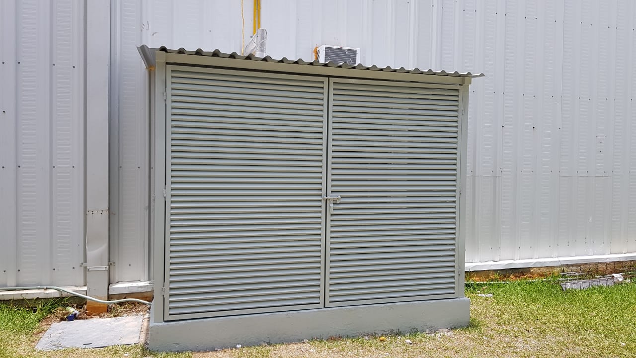 Re ubicación de sistema calefactor de agua para lavado industrial